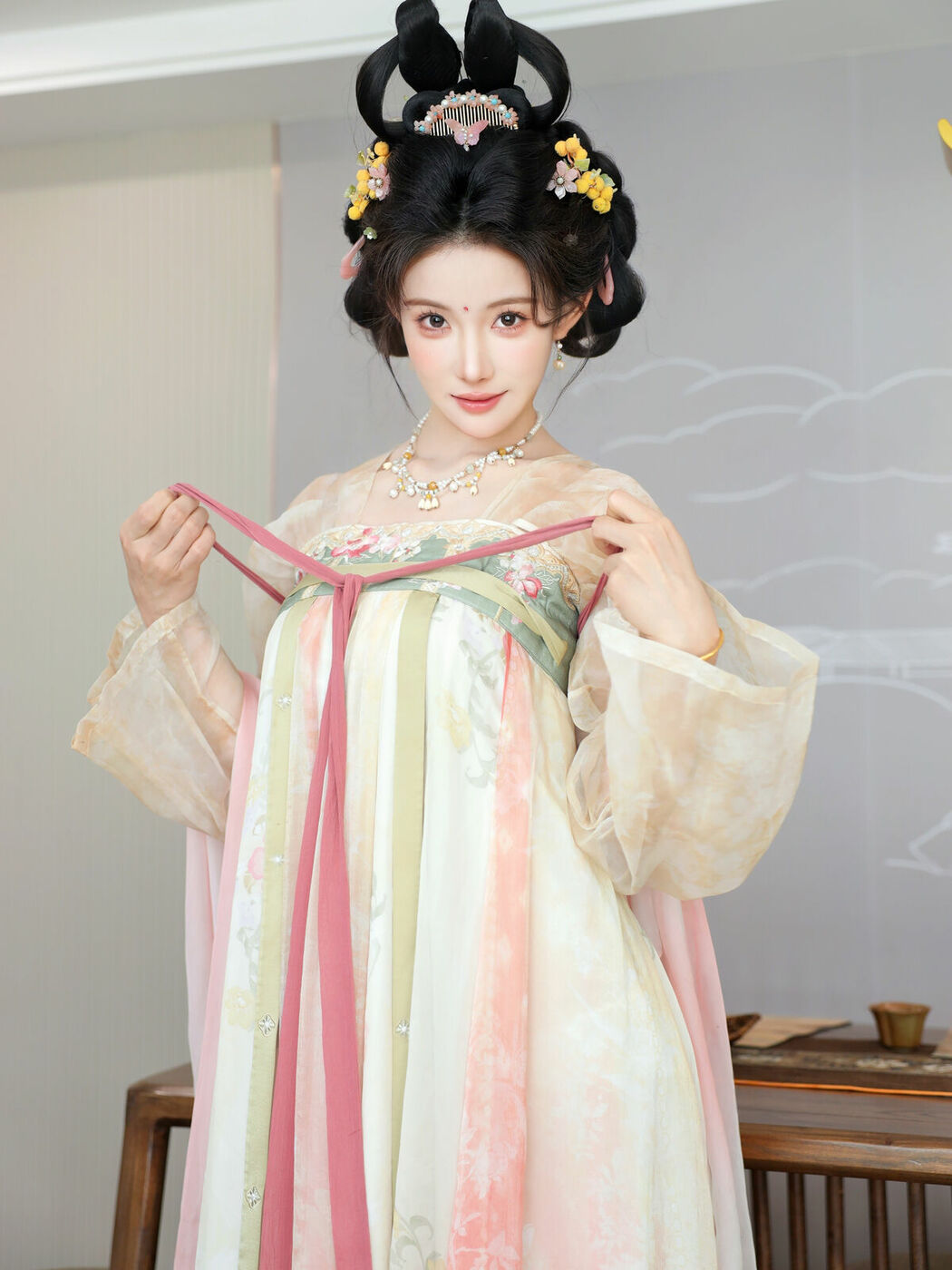 XiuRen秀人网 Uncensored Li Shuang Er 梨霜儿 – R18 秀人网模特 梦回大唐 Part02 (57P)