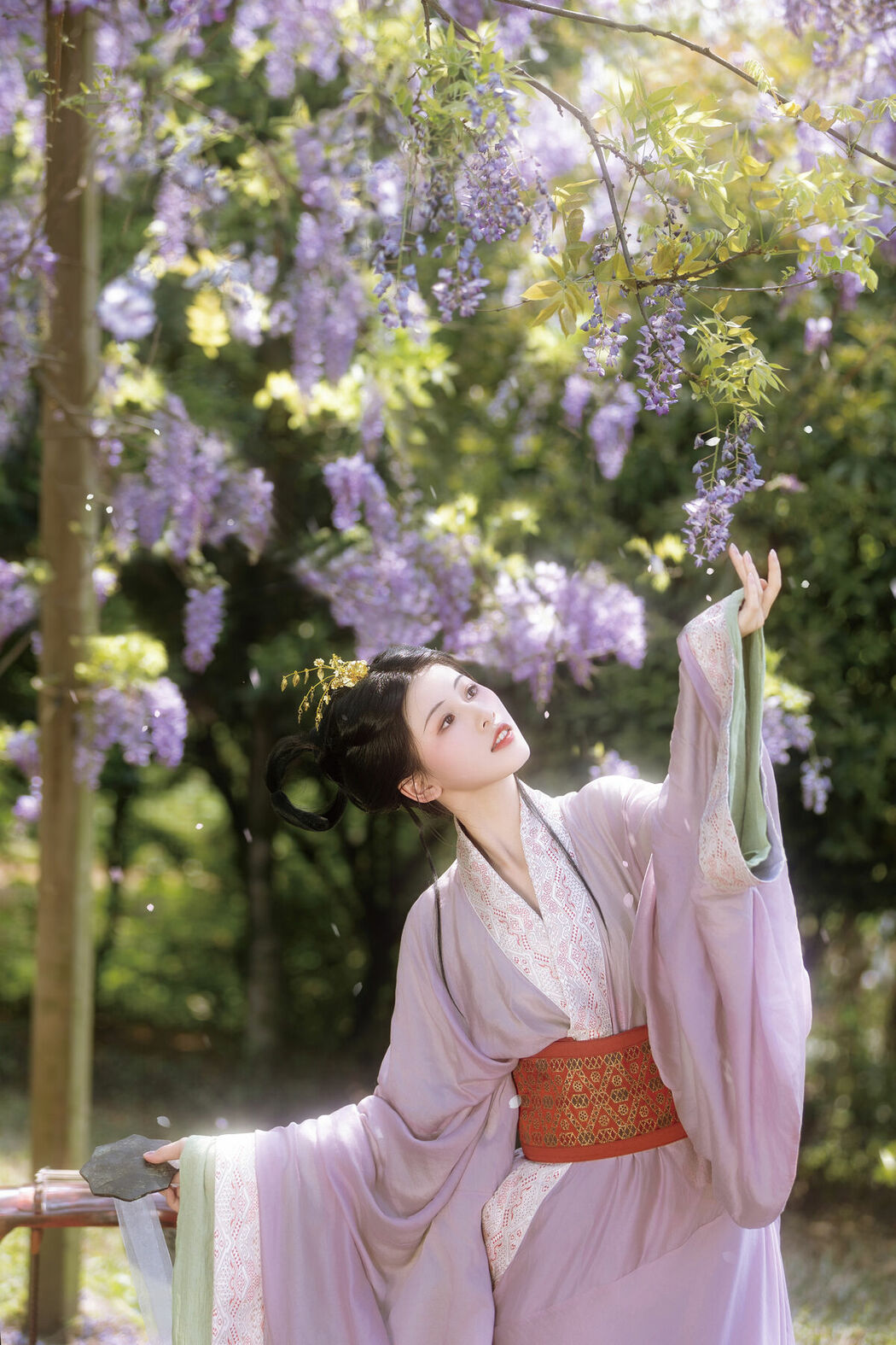 YiTuYu艺图语 Vol.8900 Xiao Y Jin Tian Ye Hen Kai Xin (27P)