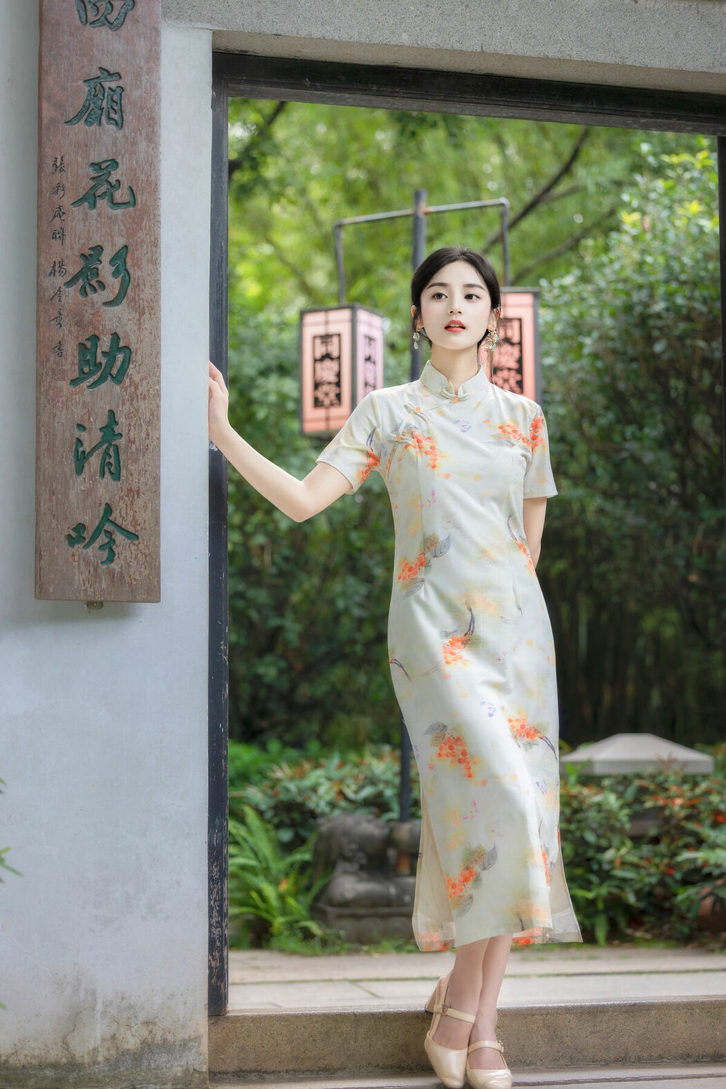 YiTuYu艺图语 Vol.8904 Yi Ming (18P)