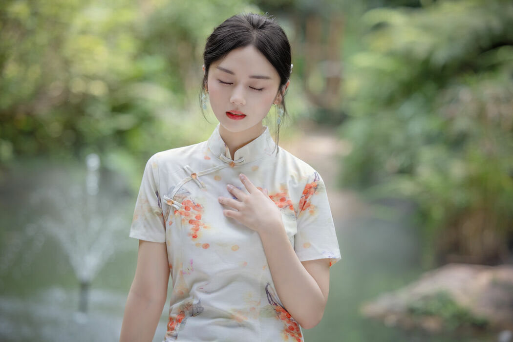 YiTuYu艺图语 Vol.8904 Yi Ming (18P)