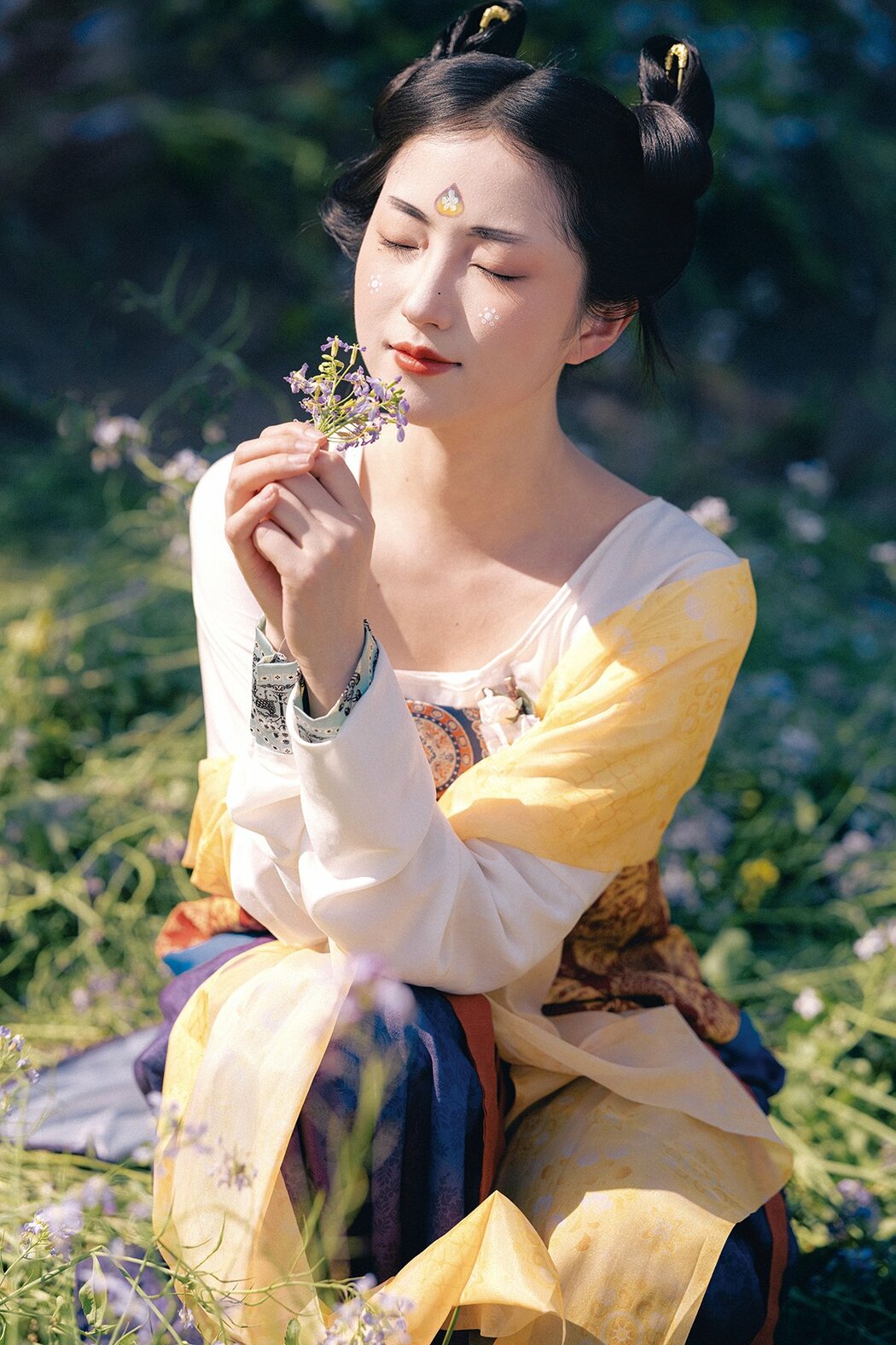 YiTuYu艺图语 Vol.8901 Tu Ya W (37P) Cover Photo