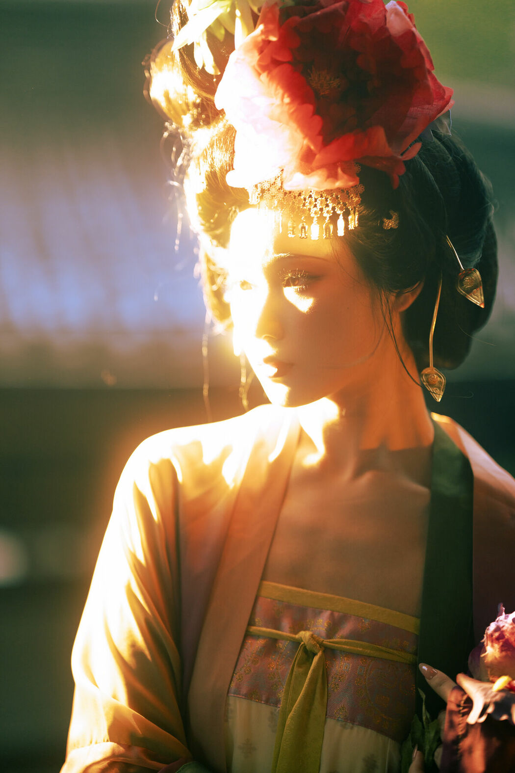 YiTuYu艺图语 Vol.8903 Yue Yue (30P)