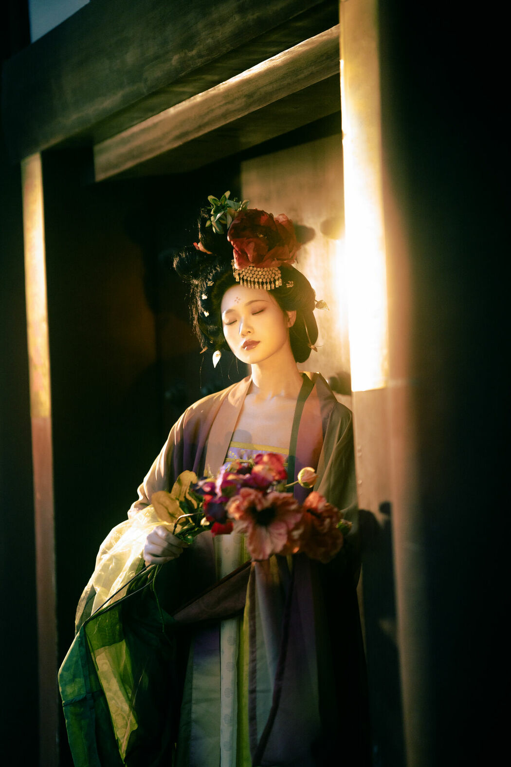 YiTuYu艺图语 Vol.8903 Yue Yue (30P)