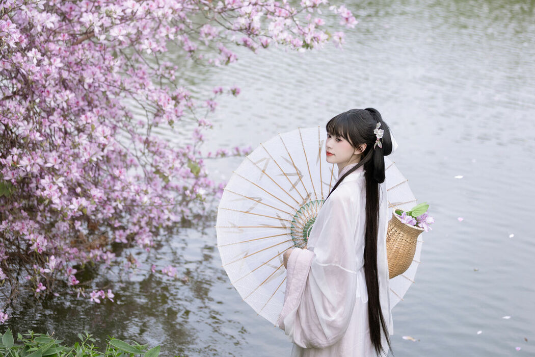 YiTuYu艺图语 Vol.8912 Qiao Qiao (28P)