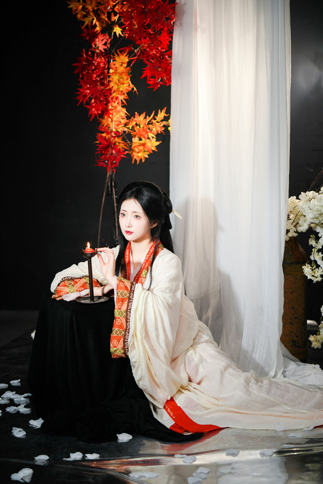 YiTuYu艺图语 Vol.8905 Tu Ya W (23P)