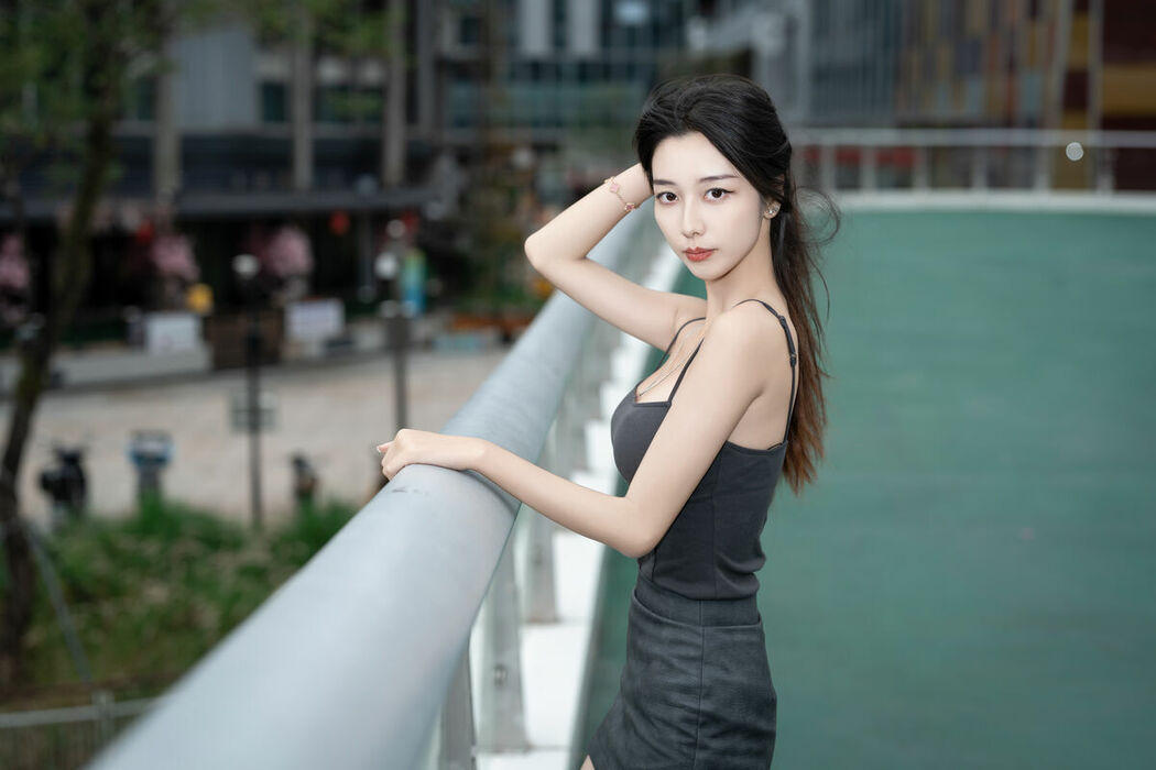 YiTuYu艺图语 Vol.8906 Yin Zi Er (27P)