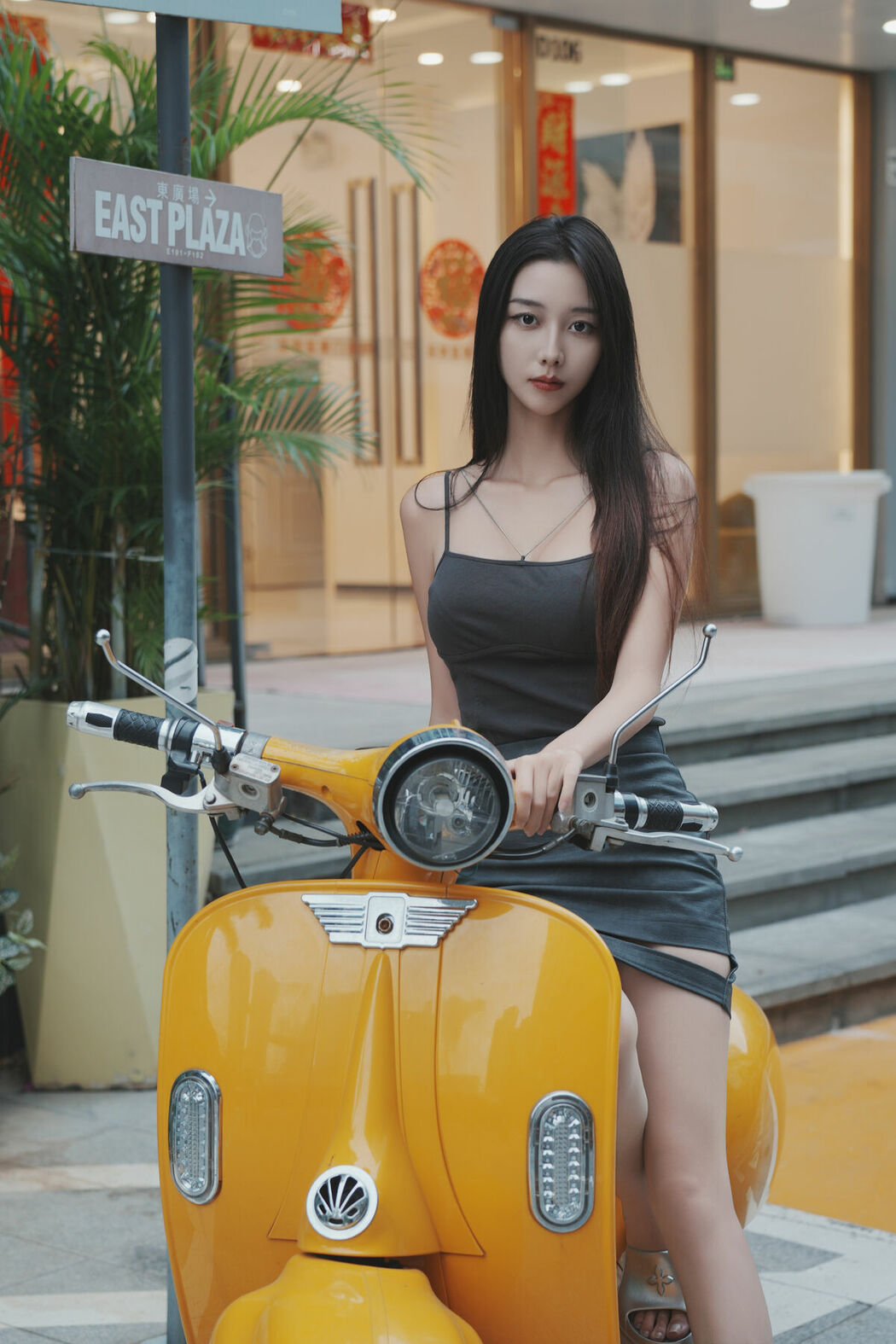 YiTuYu艺图语 Vol.8906 Yin Zi Er (27P)