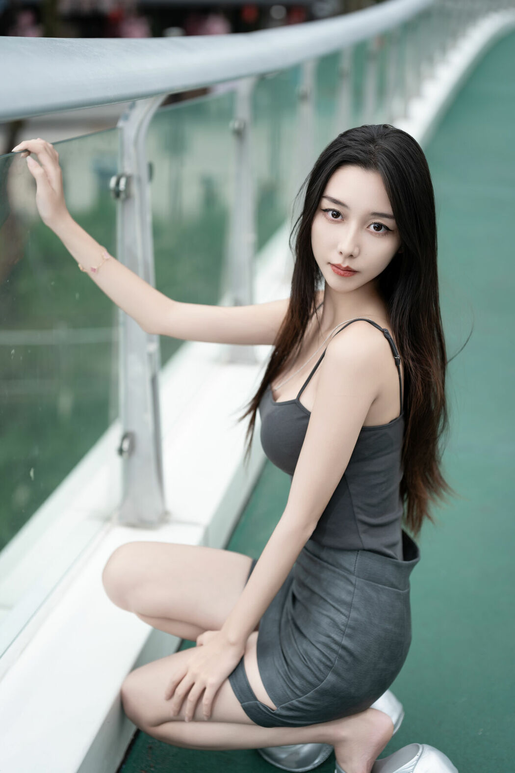 YiTuYu艺图语 Vol.8906 Yin Zi Er (27P)