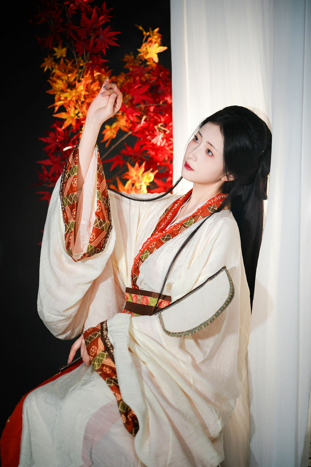 YiTuYu艺图语 Vol.8905 Tu Ya W (23P)