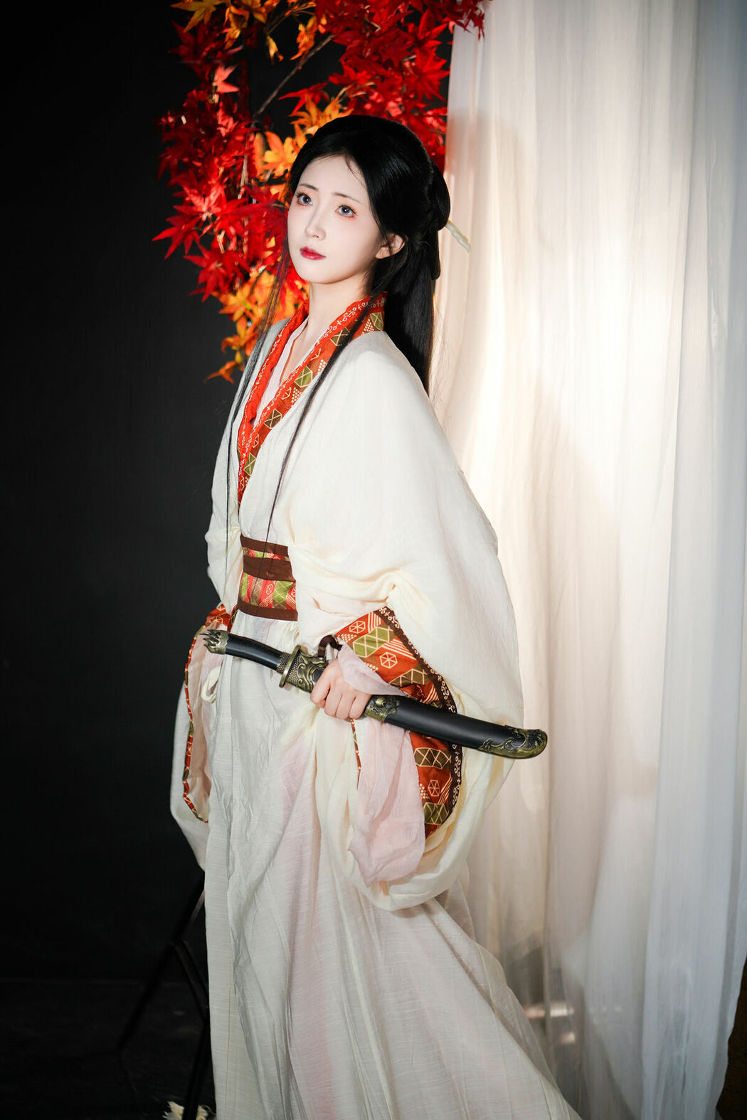 YiTuYu艺图语 Vol.8905 Tu Ya W (23P)