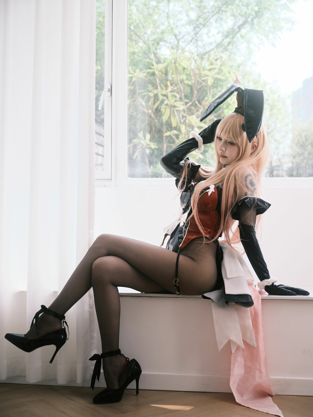 YiTuYu艺图语 Vol.8909 Xia Shu You Ren Zhang (22P)