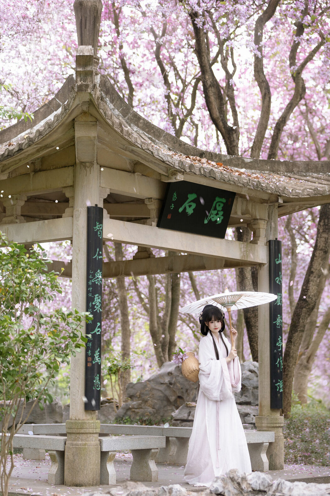 YiTuYu艺图语 Vol.8912 Qiao Qiao (28P)