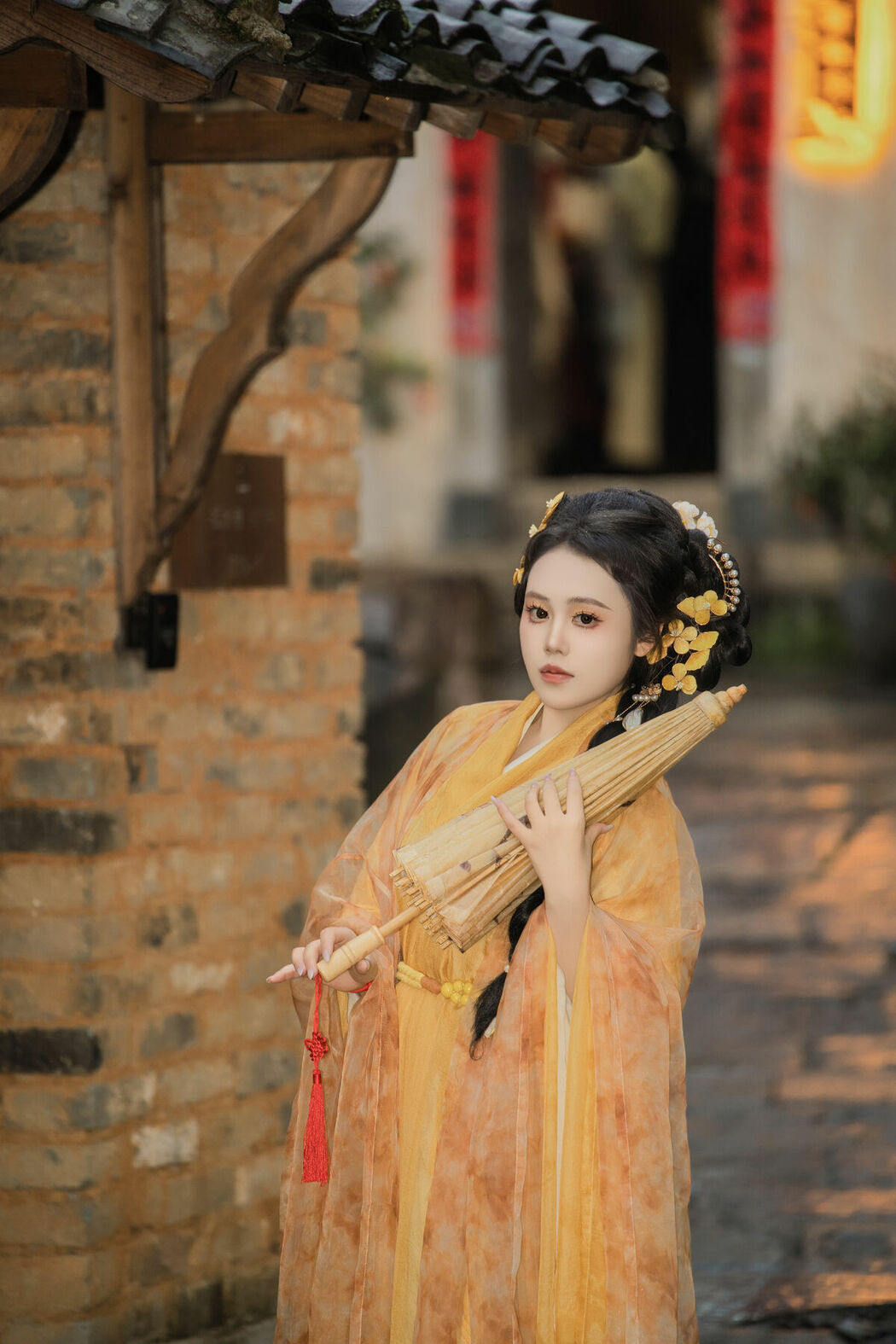 YiTuYu艺图语 Vol.8913 Zhou Feng Qin (25P)