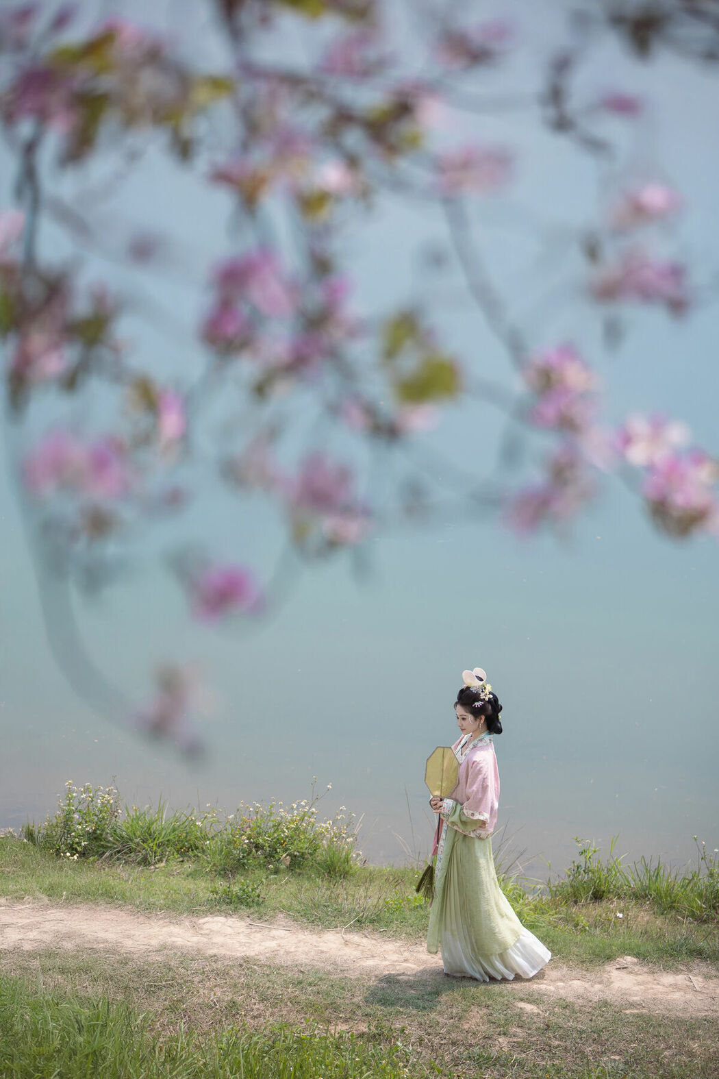 YiTuYu艺图语 Vol.8918 Jiu Shi Jiao Mei Nan A (34P)