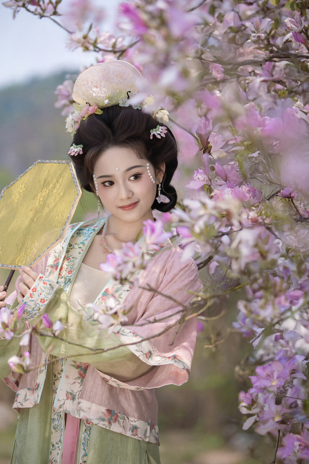 YiTuYu艺图语 Vol.8918 Jiu Shi Jiao Mei Nan A (34P)