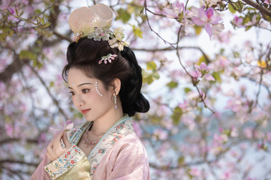 YiTuYu艺图语 Vol.8918 Jiu Shi Jiao Mei Nan A (34P)