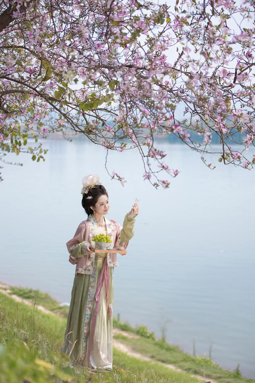 YiTuYu艺图语 Vol.8918 Jiu Shi Jiao Mei Nan A (34P)