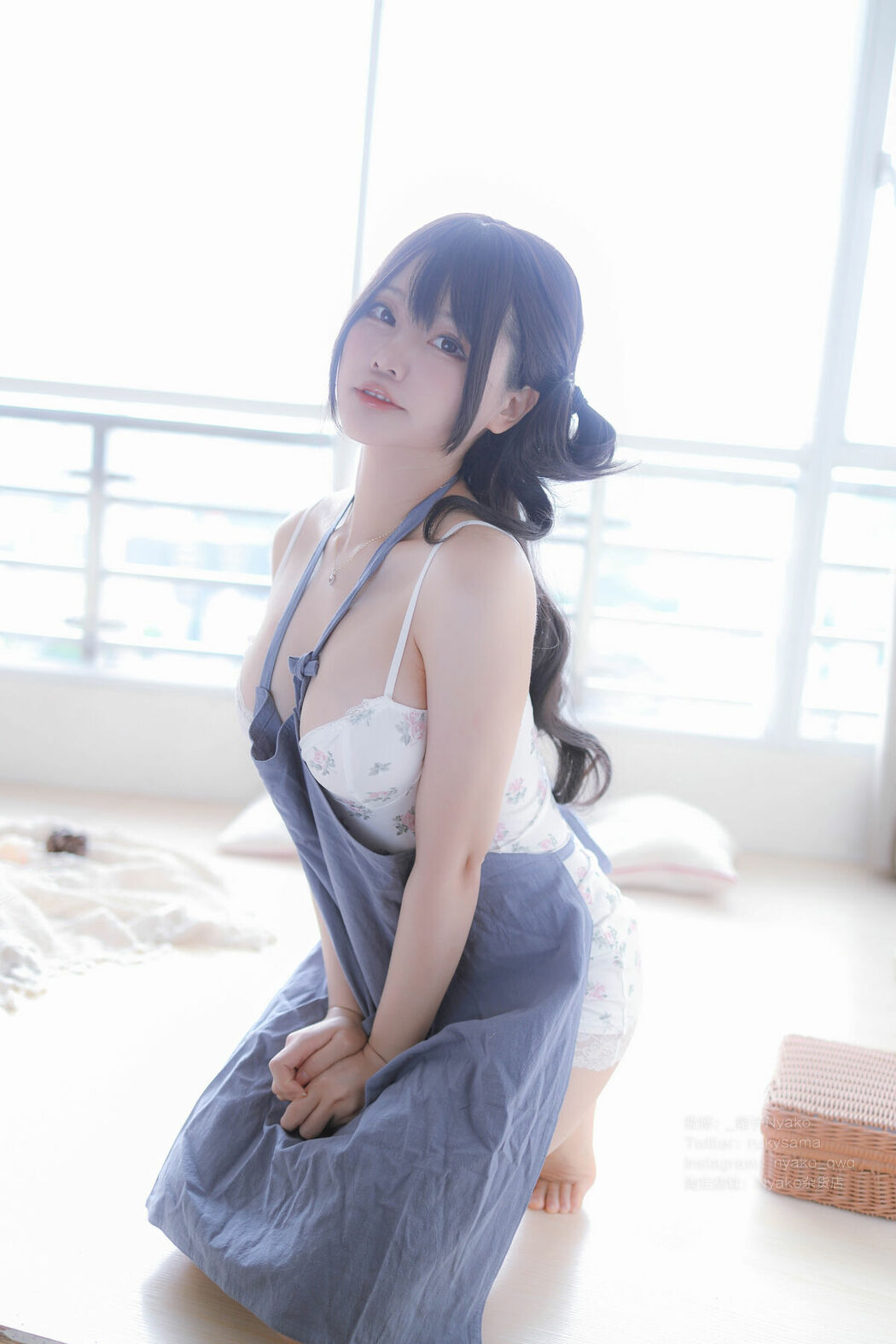 Coser@Nyako喵子 – 姐姐本 Part01 (63P – 2V)
