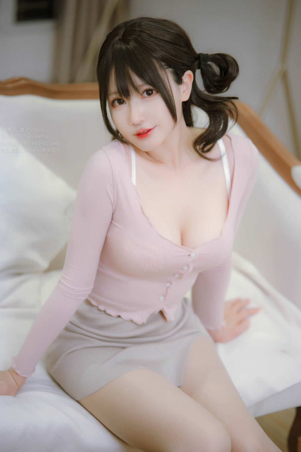 Coser@Nyako喵子 – 姐姐本 Part01 (63P – 2V)