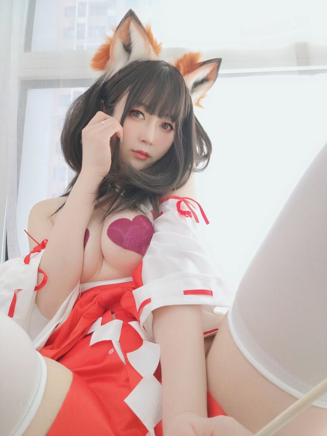 Coser@白银81 – 神社小狐狸 Part01 (48P – 7V)