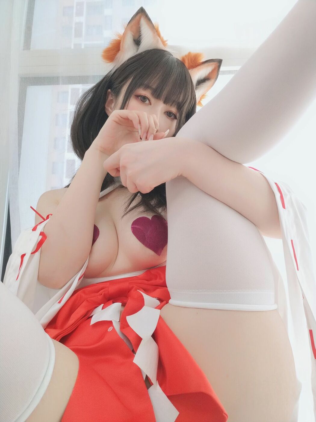 Coser@白银81 – 神社小狐狸 Part01 (48P – 7V)