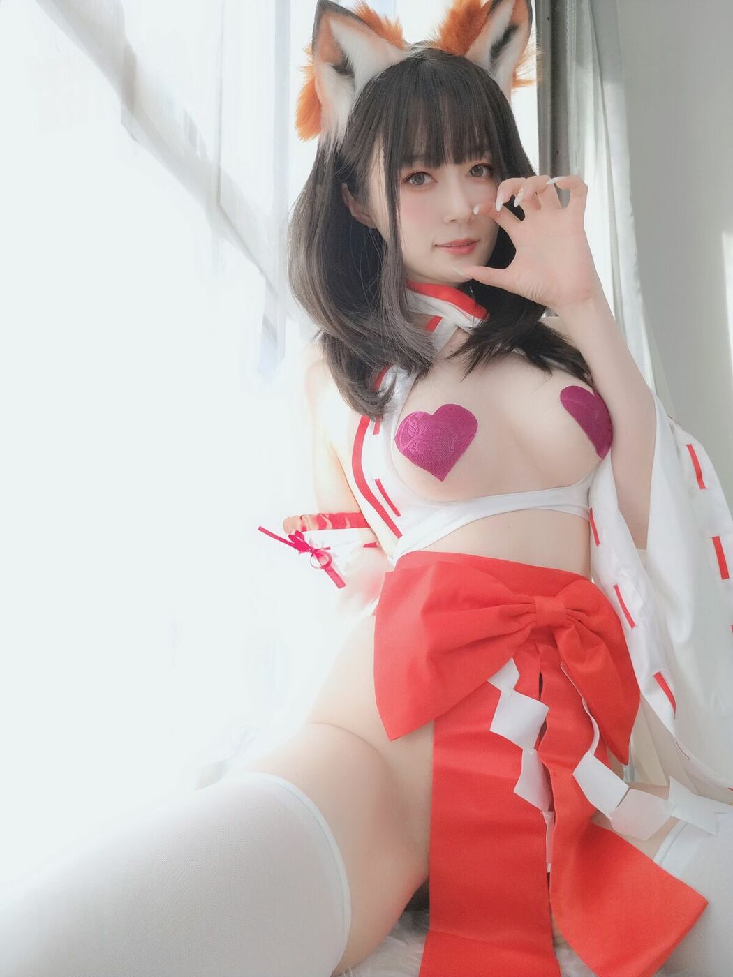 Coser@白银81 – 神社小狐狸 Part01 (48P – 7V)