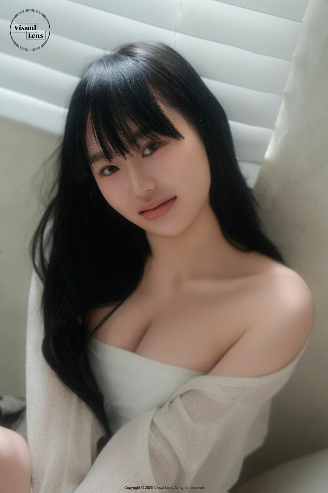 Visual Lens Hansae – The Curtains Vol.01 (64P)