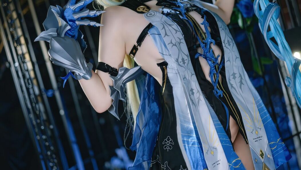 Coser@阿薰kaOri – 芙露德莉斯 Part01 (66P – 10V)