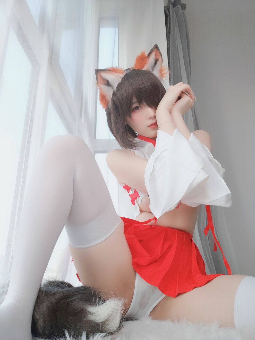 Coser@白银81 – 神社小狐狸 Part02 (47P)