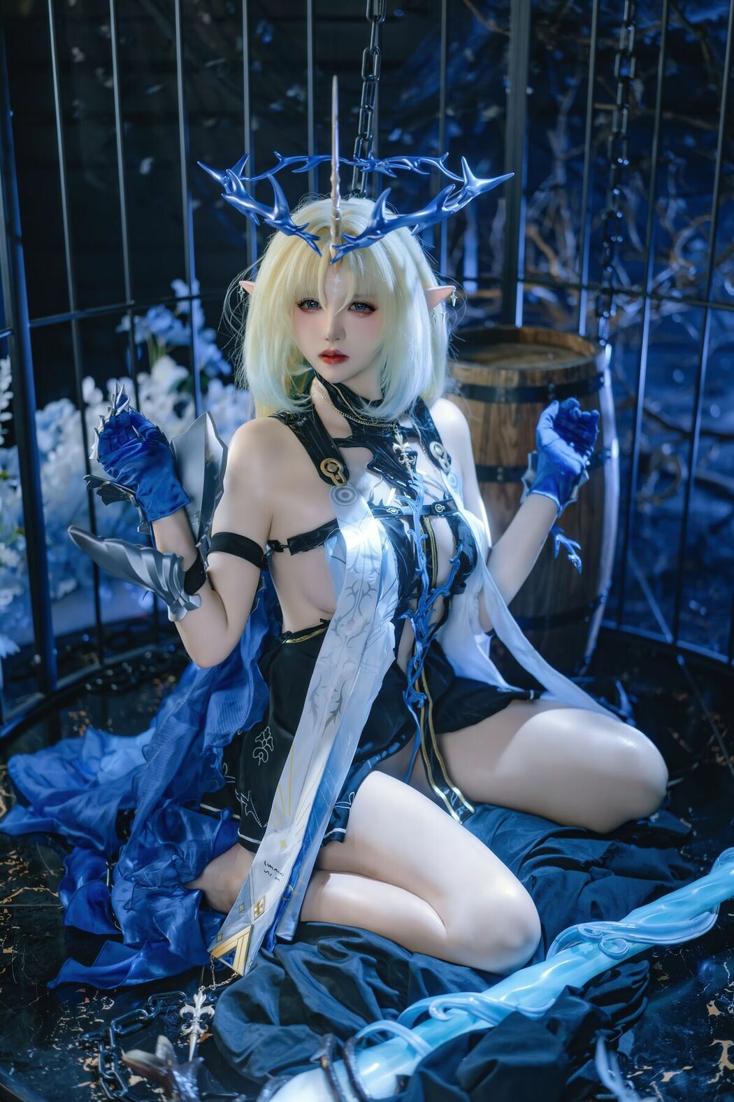 Coser@阿薰kaOri – 芙露德莉斯 Part01 (66P – 10V)