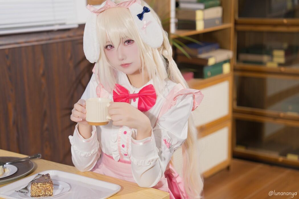 Coser@lunananya – 巧克甜恋 御园莓华 (23P)