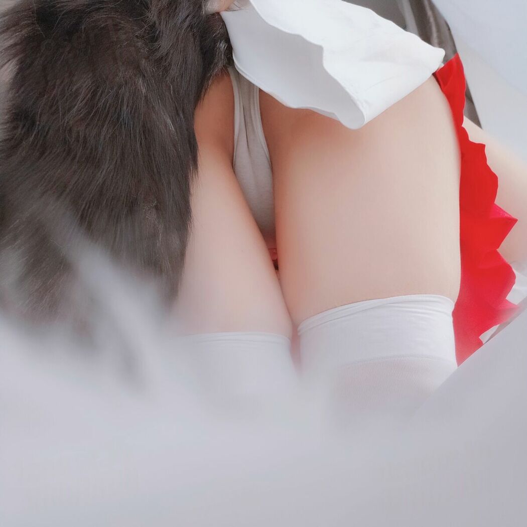 Coser@白银81 – 神社小狐狸 Part02 (47P)