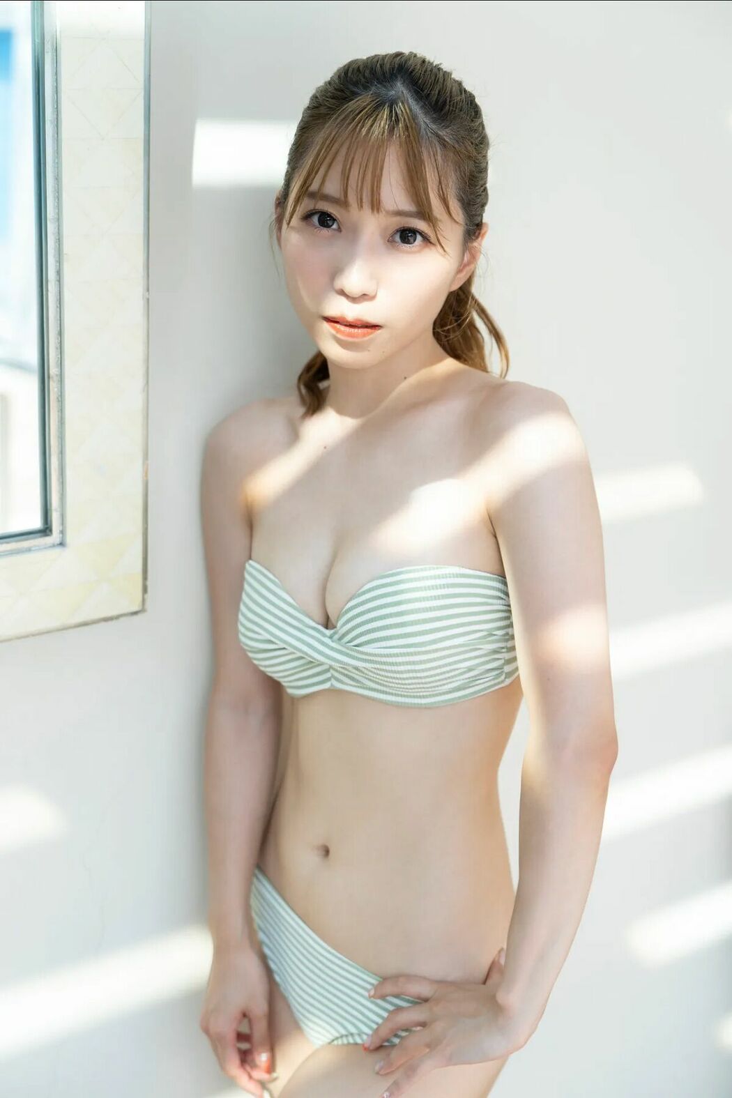 JP Asaka 亜咲花 – FRIDAYデジタル写真集 Born This Way Vol.1 (49P)