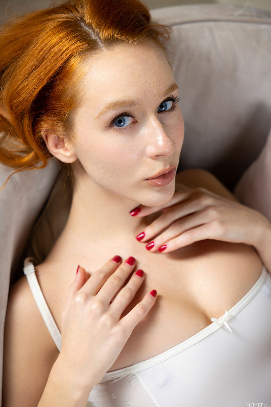 MetArt Lila Rouge – A Night In Part01 (49P)