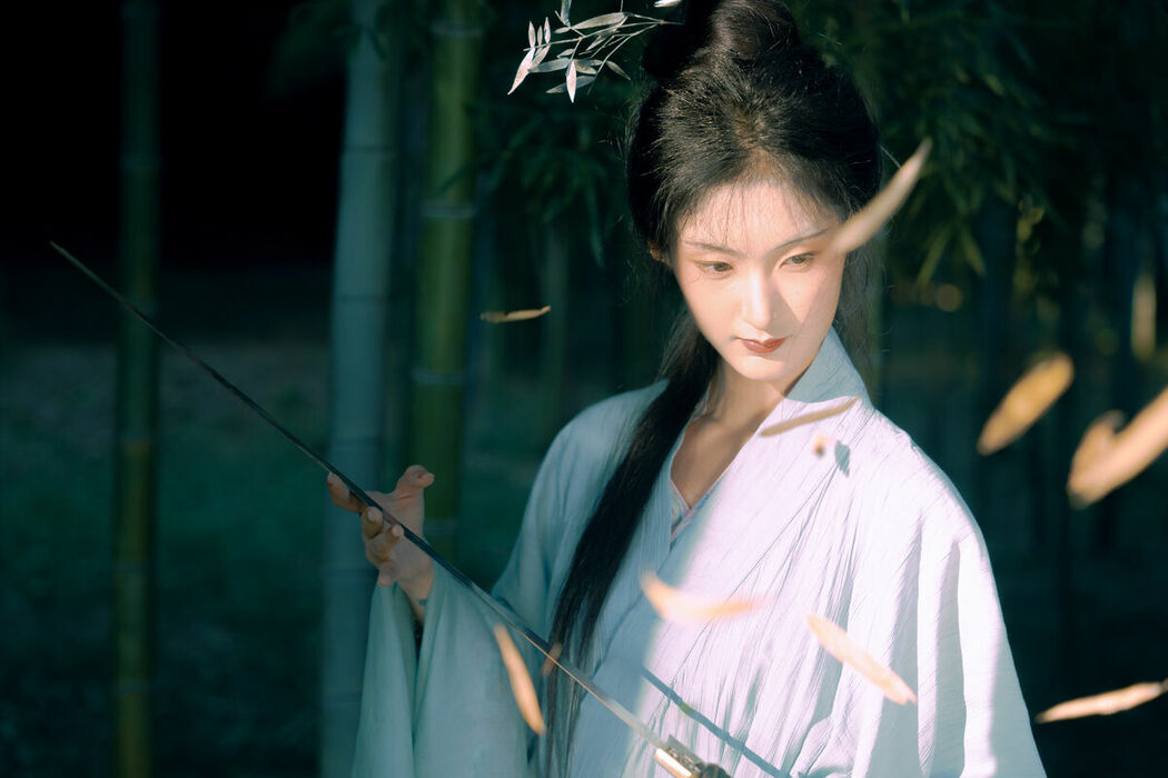 YiTuYu艺图语 Vol.8919 He Li Han (29P)