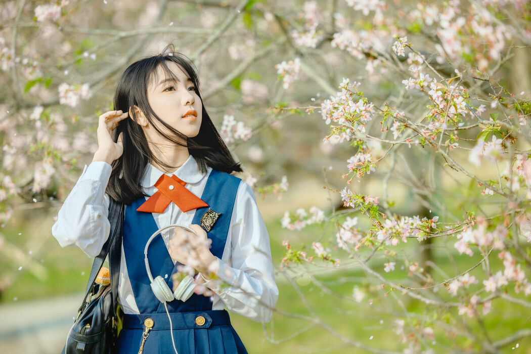 YiTuYu艺图语 Vol.8920 Jian Xiao Cheng (31P)