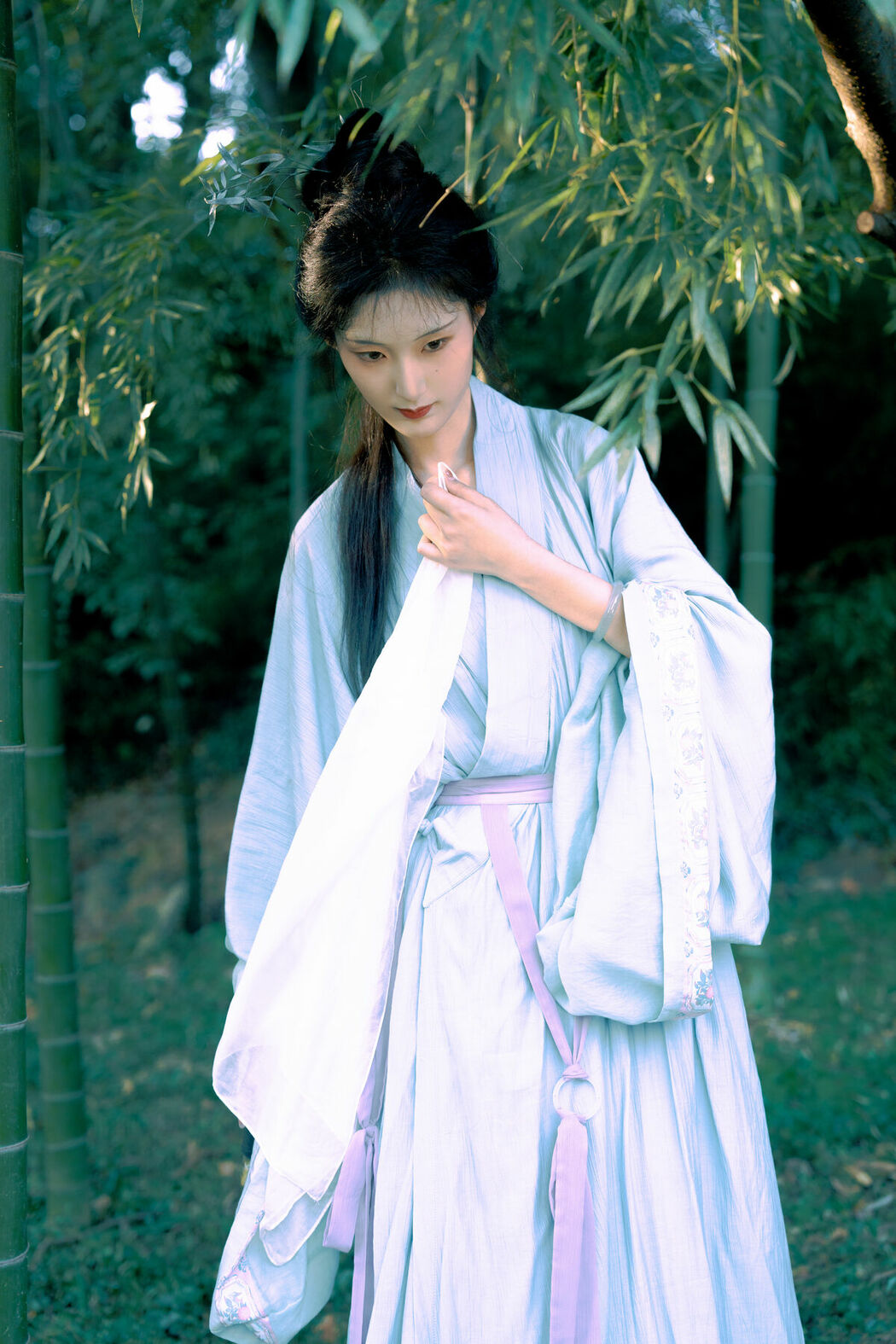 YiTuYu艺图语 Vol.8919 He Li Han (29P)