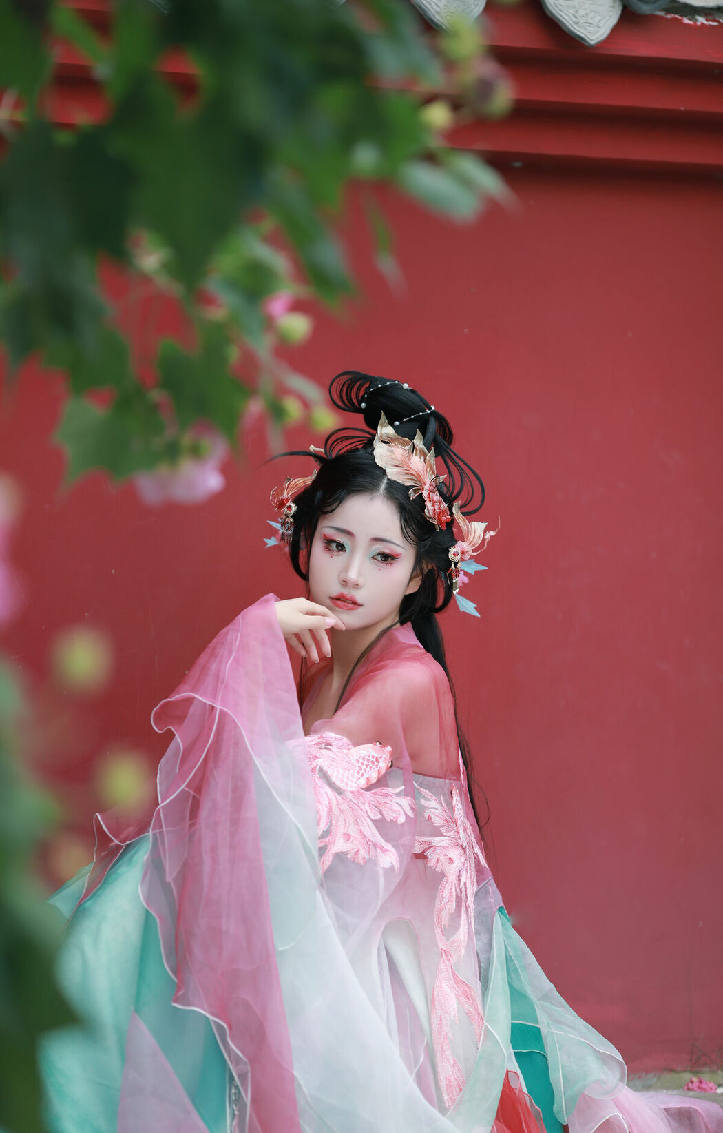 YiTuYu艺图语 Vol.8936 Qian Yue (14P)