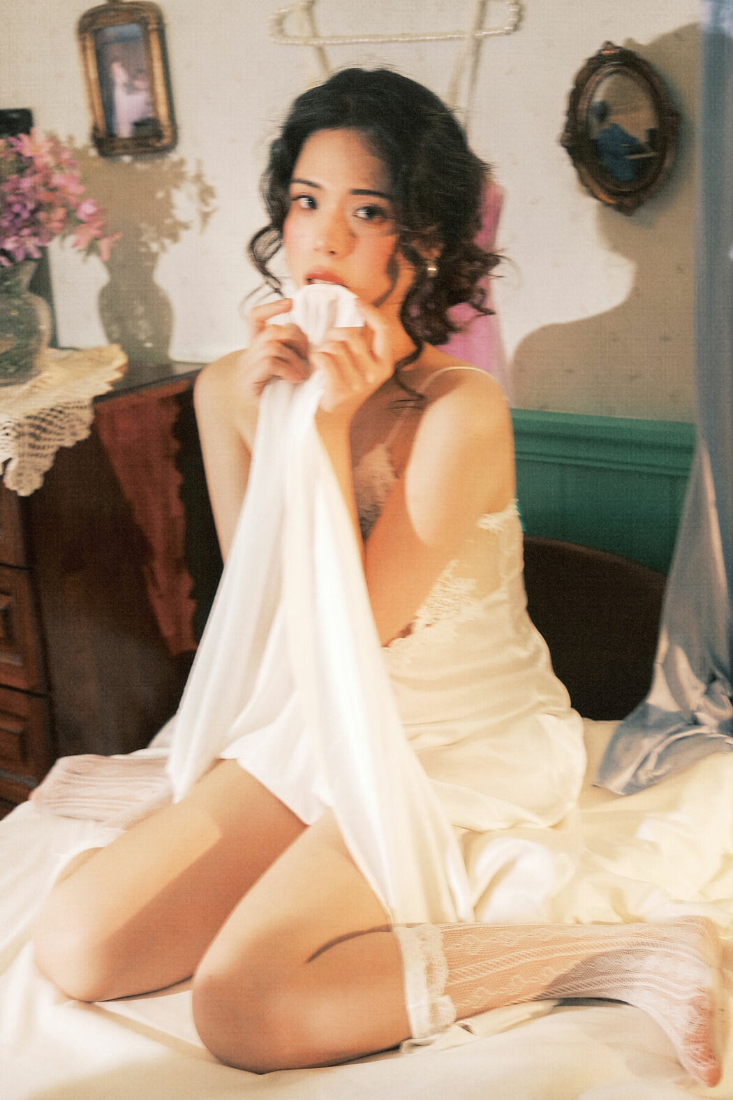 YiTuYu艺图语 Vol.8924 Yi Zhi Qian Qian (23P)