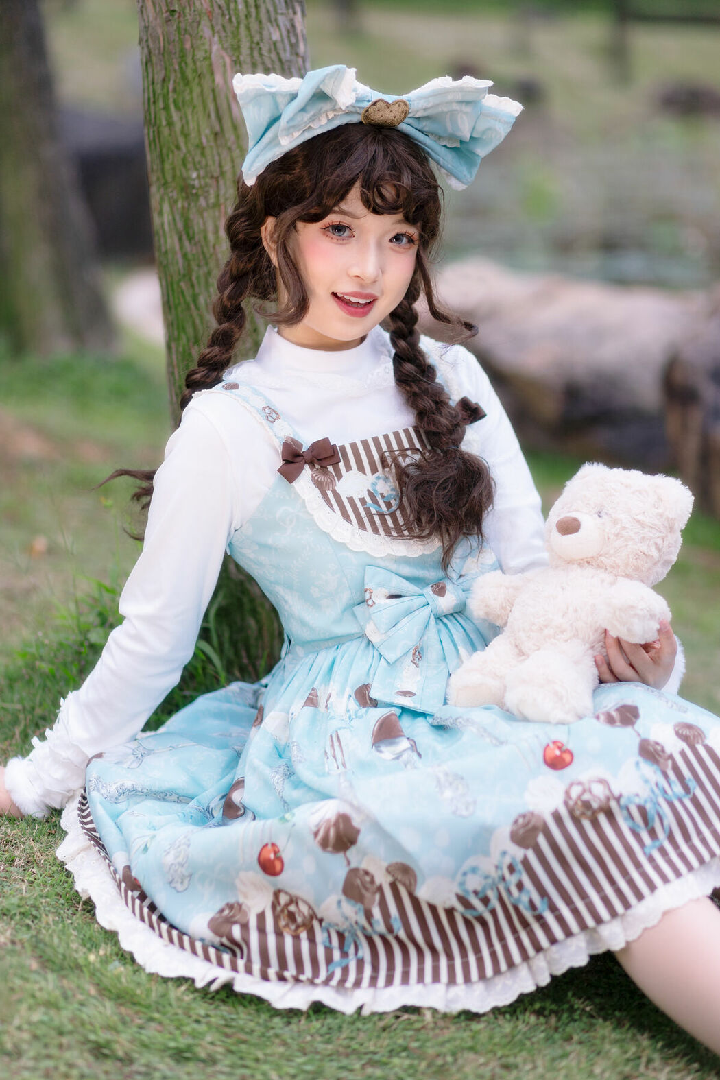 YiTuYu艺图语 Vol.8935 Nuo Mi Tuan (17P)