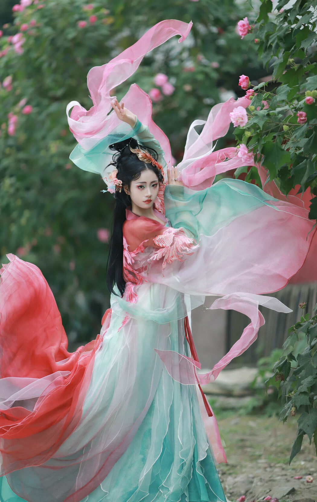 YiTuYu艺图语 Vol.8936 Qian Yue (14P)