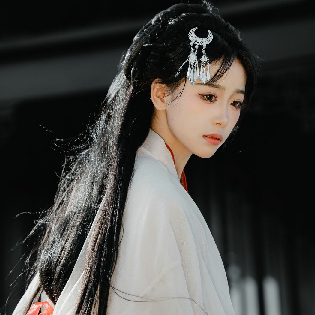 YiTuYu艺图语 Vol.8921 Xiao Xong (38P)