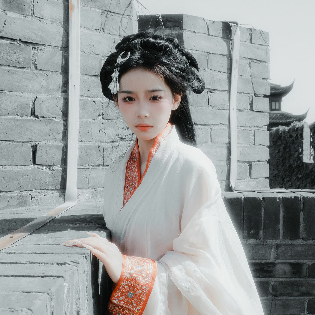 YiTuYu艺图语 Vol.8921 Xiao Xong (38P)