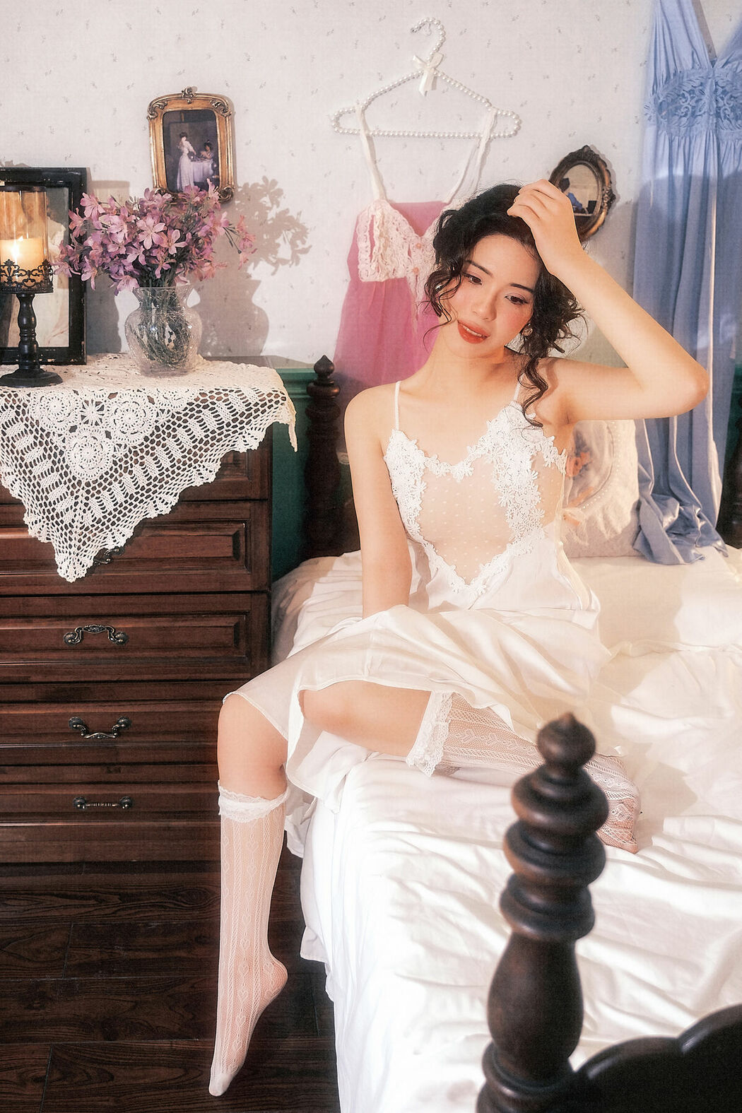 YiTuYu艺图语 Vol.8924 Yi Zhi Qian Qian (23P)