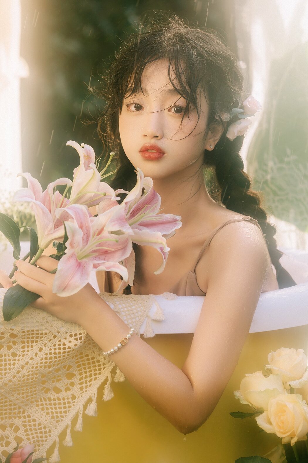 YiTuYu艺图语 Vol.8926 Qian Yao Zi (17P) Cover Photo