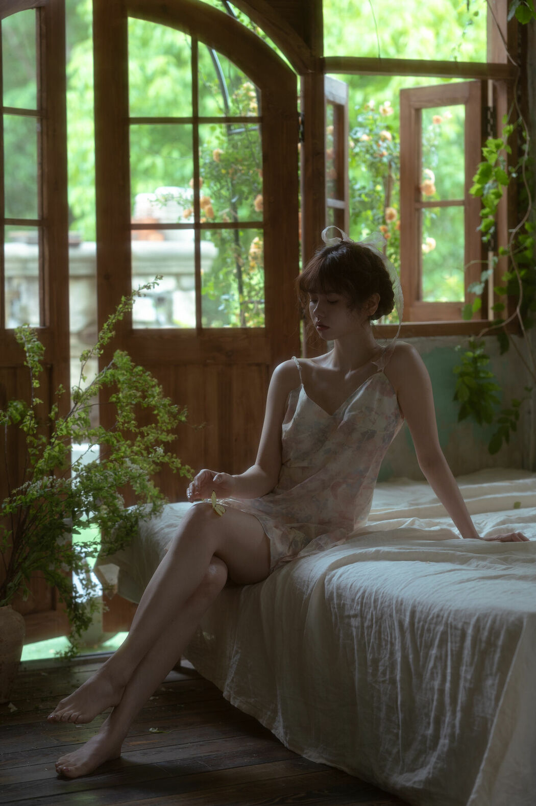 YiTuYu艺图语 Vol.8928 Lin Mu Ting Zi (22P)