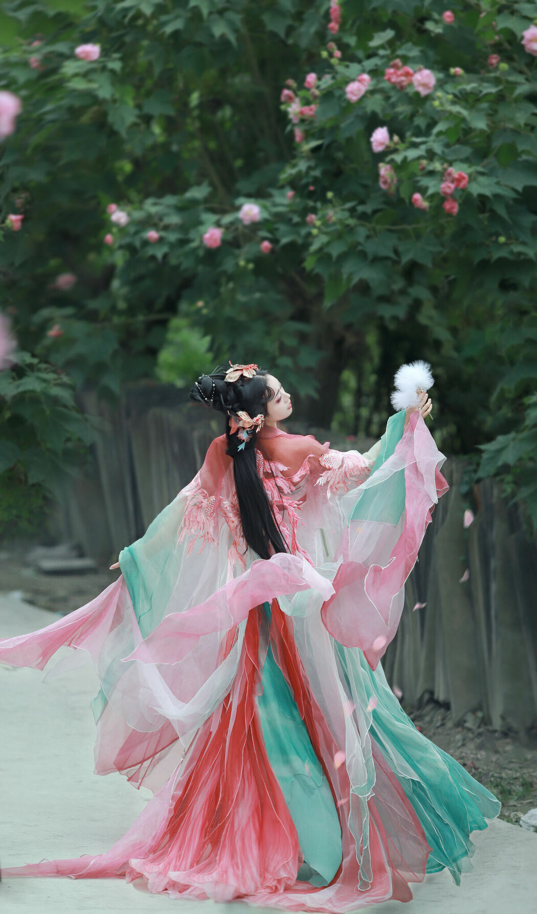 YiTuYu艺图语 Vol.8936 Qian Yue (14P)