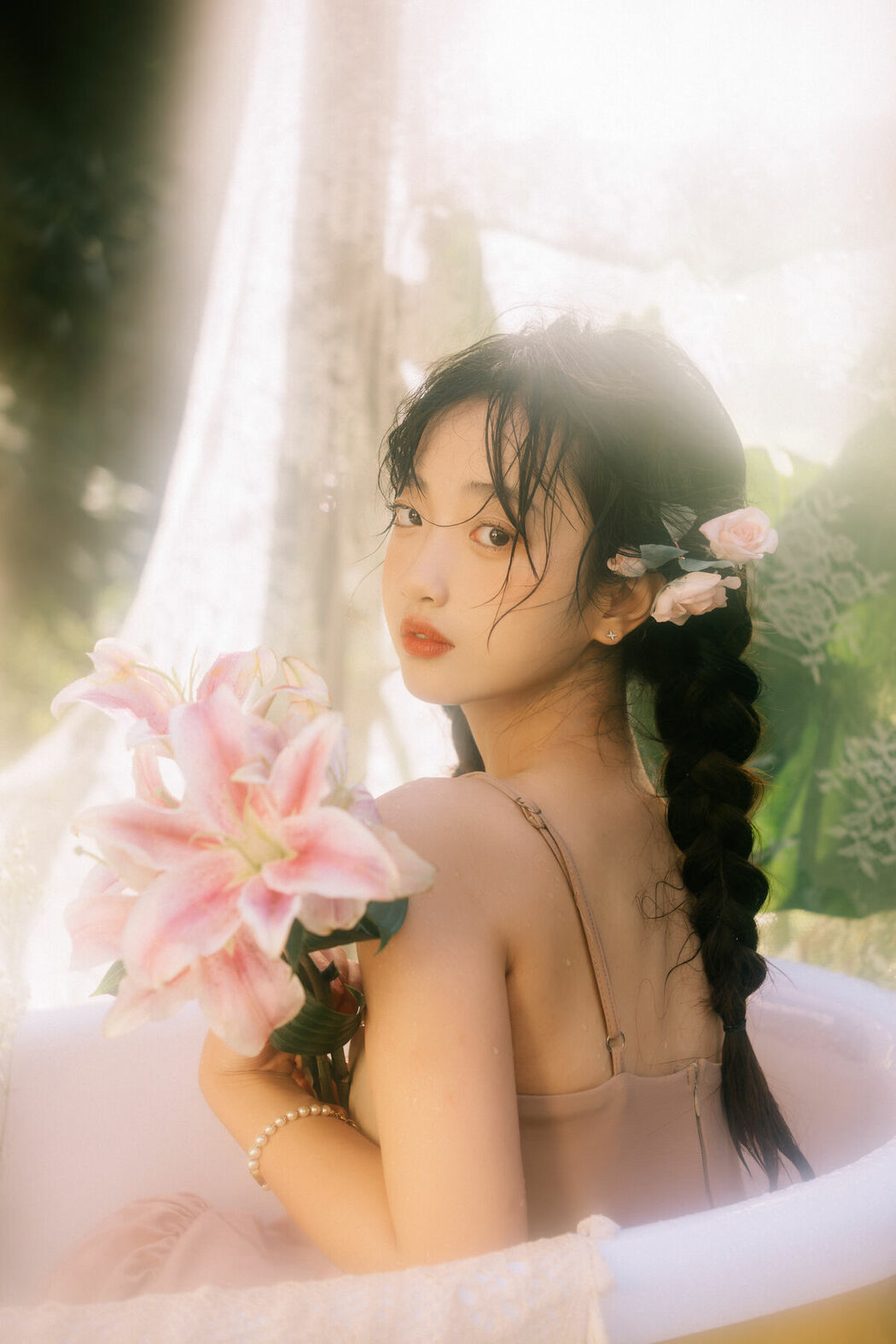 YiTuYu艺图语 Vol.8926 Qian Yao Zi (17P)