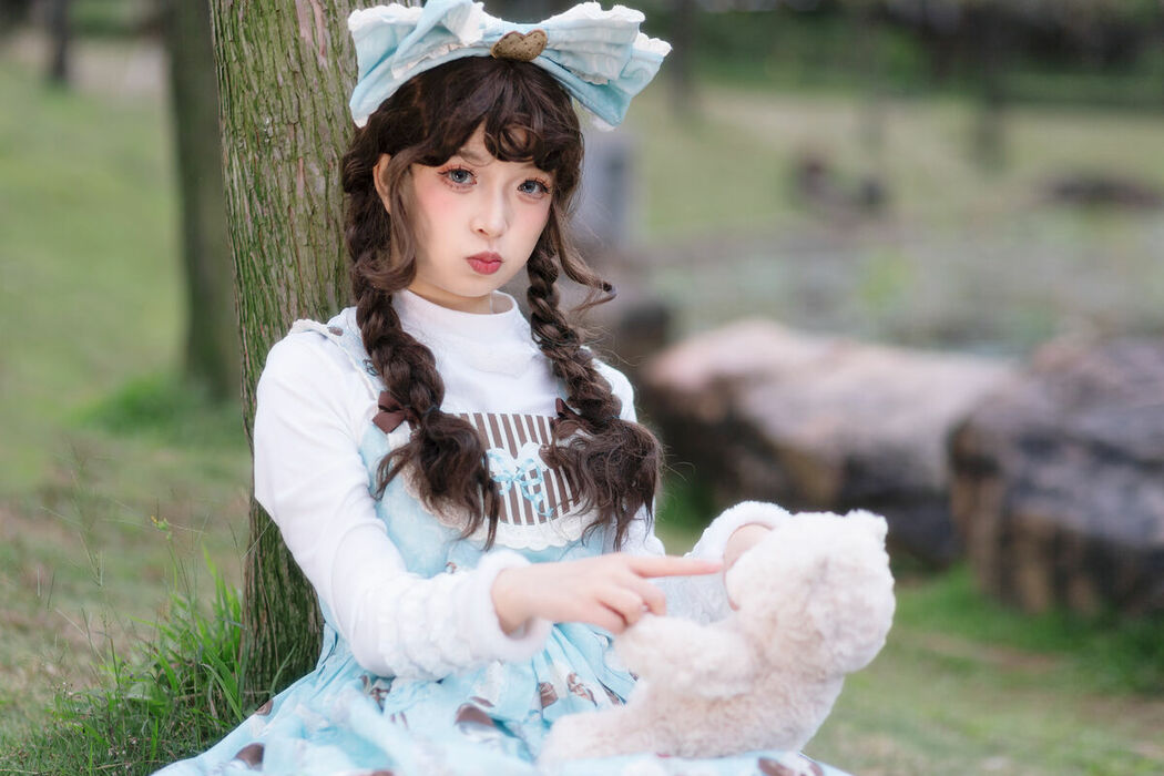 YiTuYu艺图语 Vol.8935 Nuo Mi Tuan (17P)