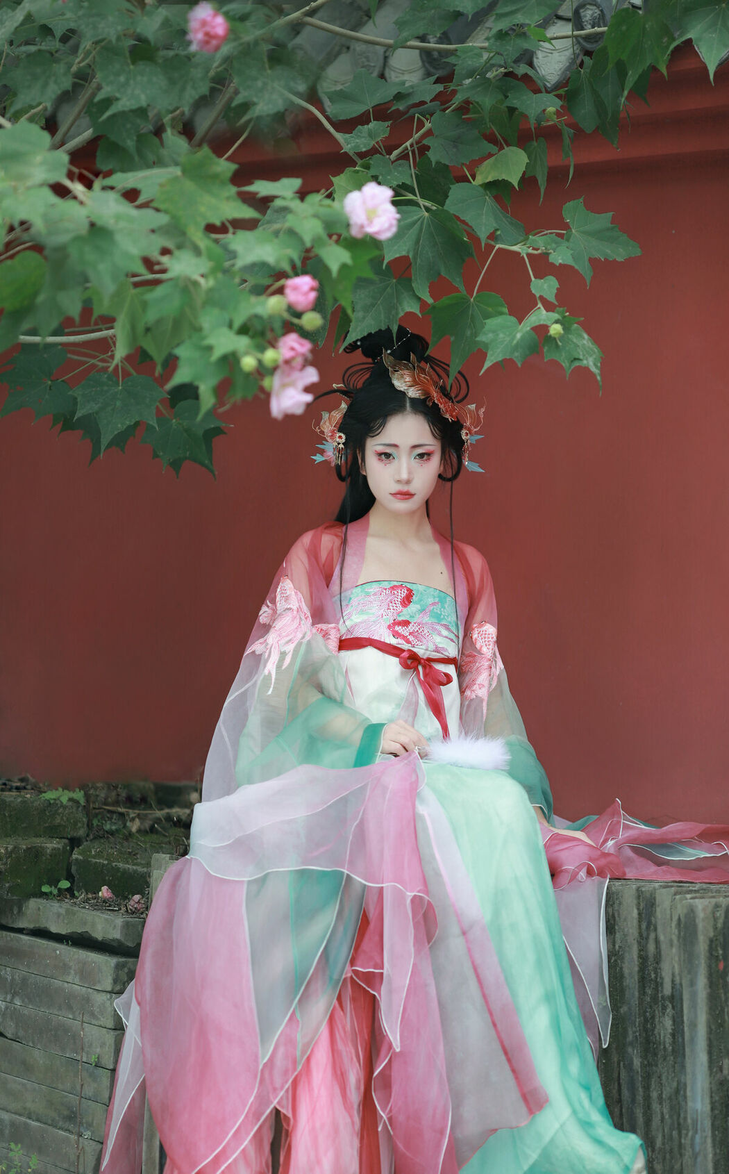 YiTuYu艺图语 Vol.8936 Qian Yue (14P)